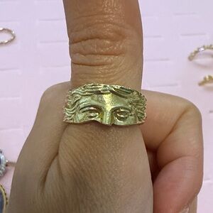 NWOT Gold Face Ring